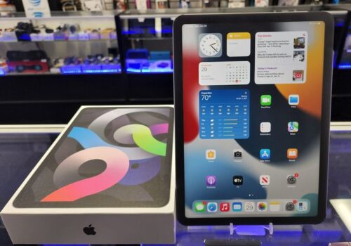 BRAND NEW IPAD AIR 4 GENERATION 64GB 10.8 ” SCREEN