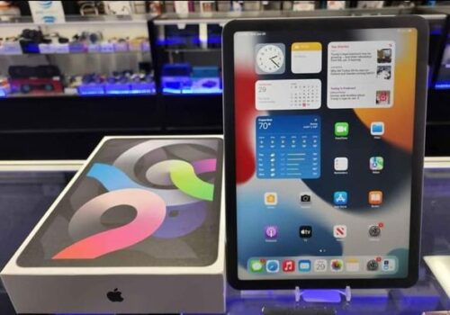 BRAND NEW IPAD AIR 4 GENERATION 64GB 10.8 ” SCREEN